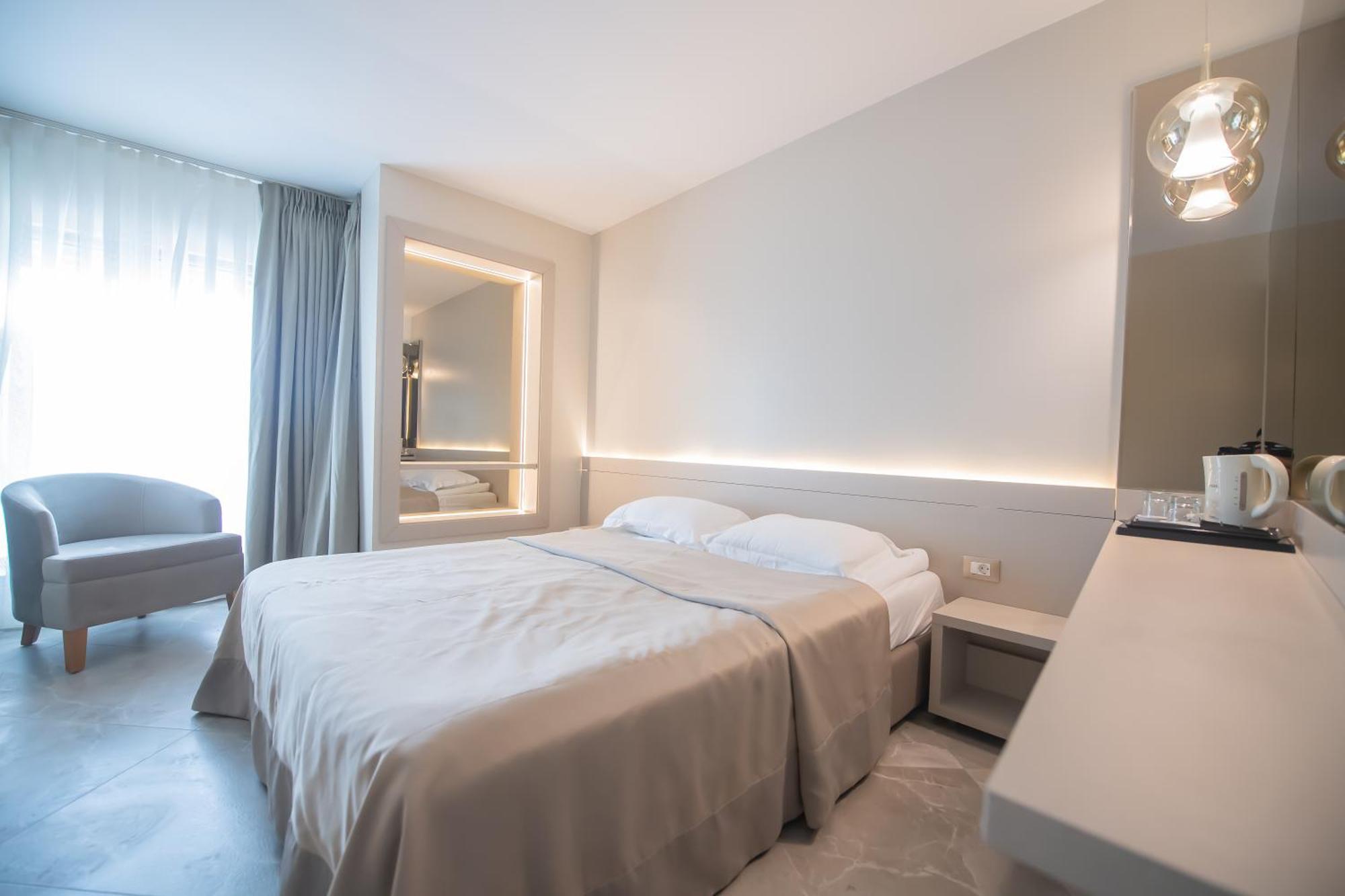 Hotel Atena*** ساتورْنْ المظهر الخارجي الصورة