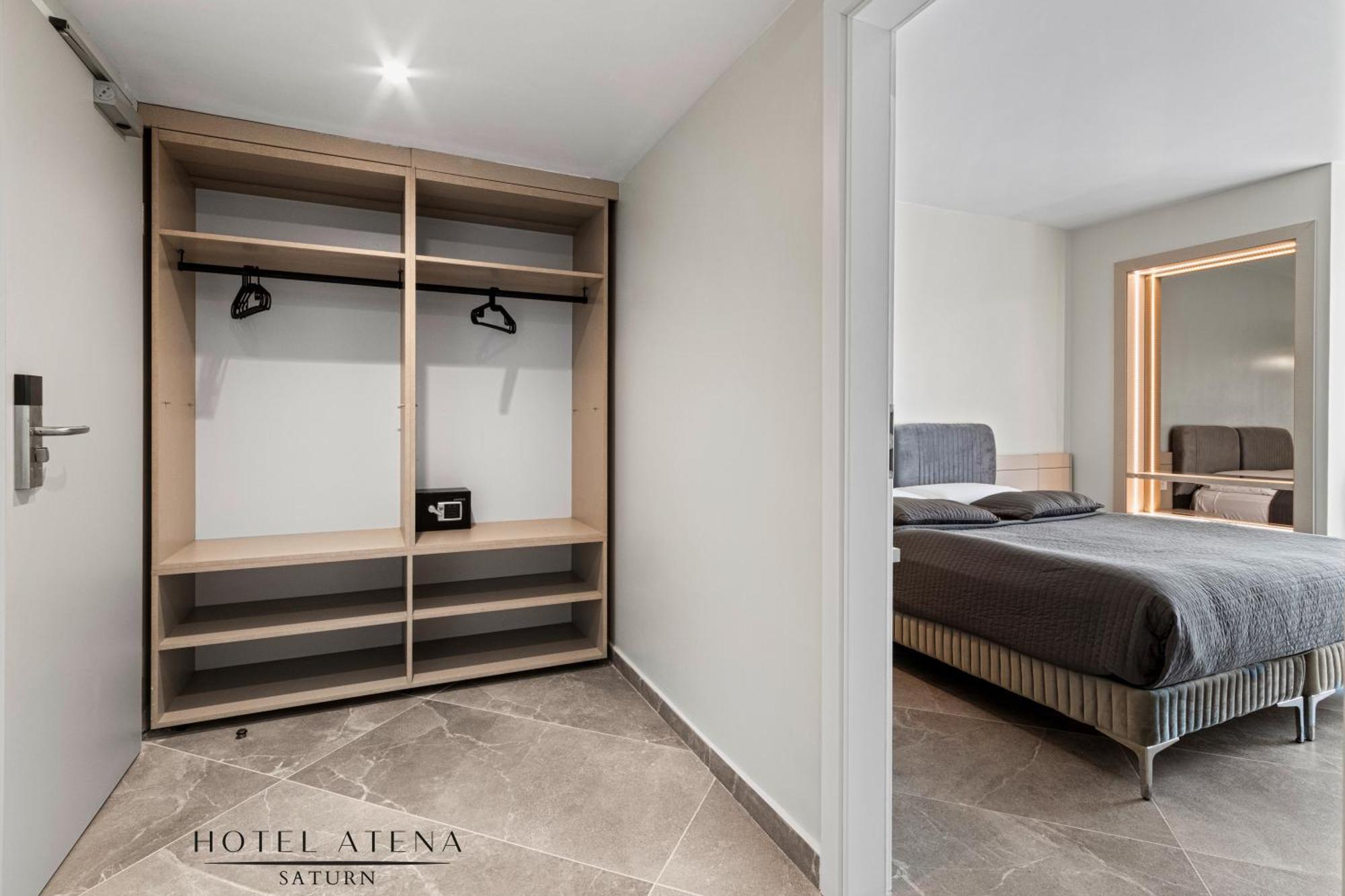 Hotel Atena*** ساتورْنْ المظهر الخارجي الصورة